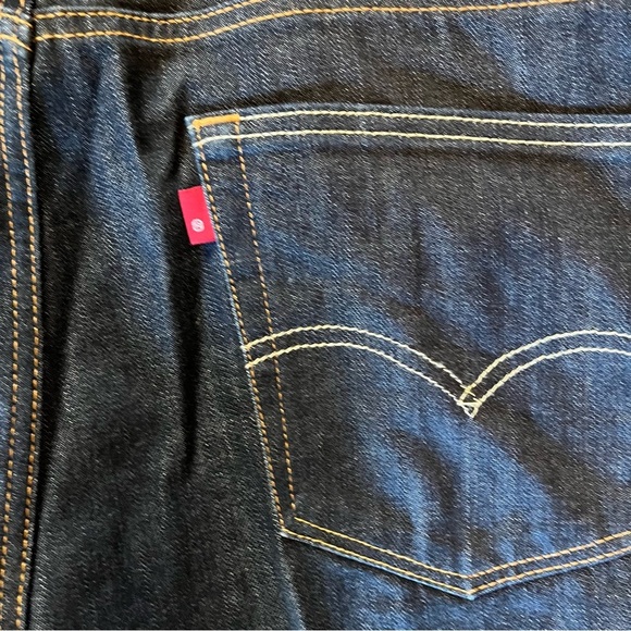 Levi's 541 Men's Dark Blue Straight Jeans. 38 x 30 - Picture 3 of 6